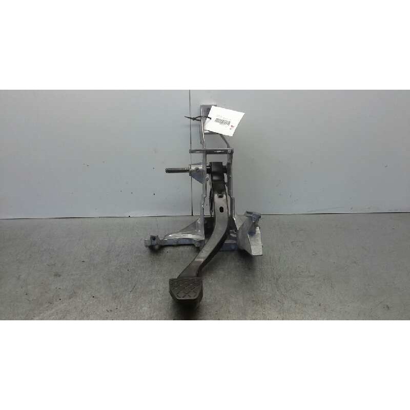 Recambio de pedal embrague para audi a4 berlina (8e) 2.0 tdi quattro (dpf) (103kw) referencia OEM IAM 8E1721117D  