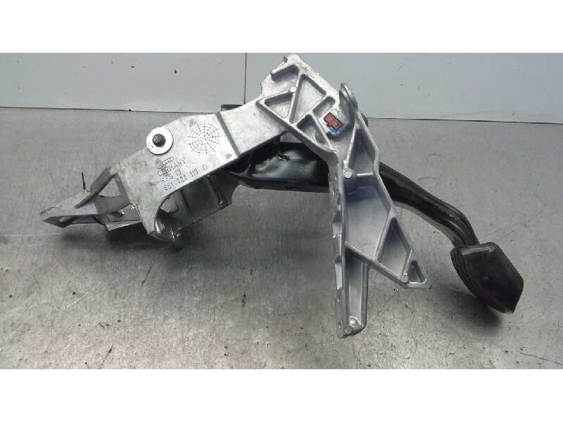 Recambio de pedal embrague para audi a4 berlina (8e) 2.0 tdi quattro (dpf) (103kw) referencia OEM IAM 8E1721117D  