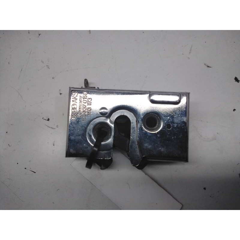 Recambio de cerradura puerta trasera derecha para audi 80/90 (811/813/853) 90 básico referencia OEM IAM 893837016D  