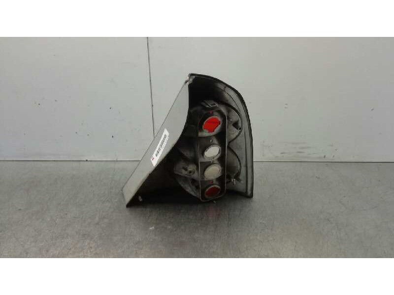 Recambio de piloto trasero izquierdo para renault clio ii fase ii (b/cb0) 1.2 referencia OEM IAM   