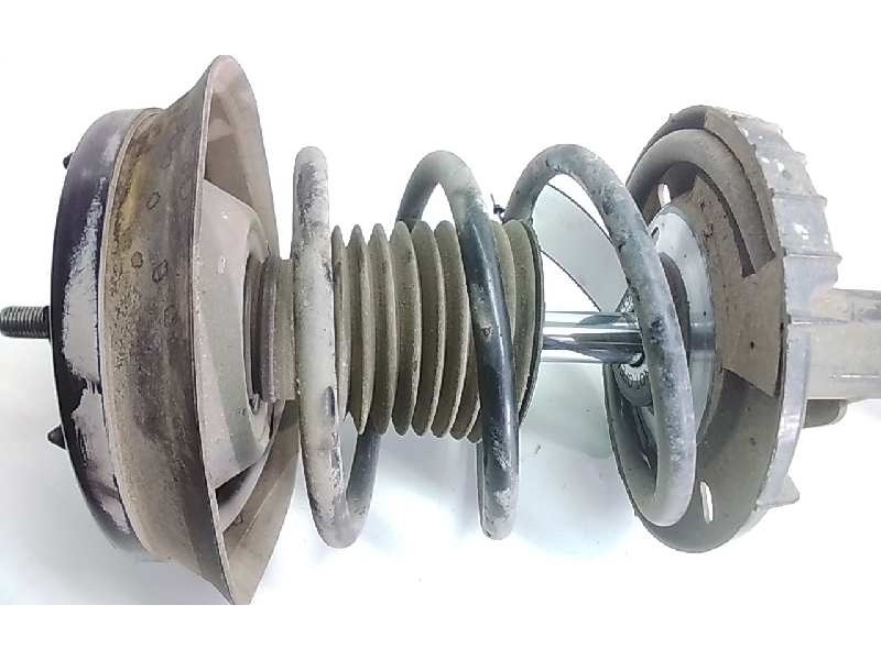 Recambio de amortiguador delantero izquierdo para mercedes clase c (w203) berlina 200 compressor (203.042) referencia OEM IAM A2