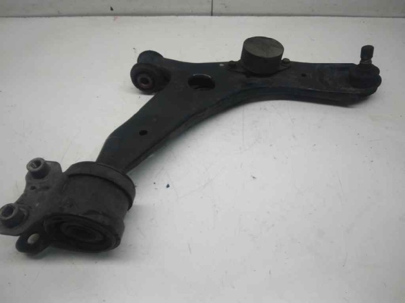 Recambio de brazo suspension inferior delantero derecho para mazda 3 berlina (bk) 2.0 crtd active+ referencia OEM IAM   