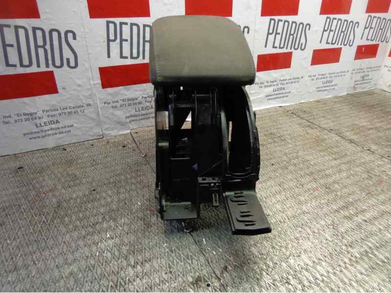 Recambio de reposabrazos para volkswagen golf v berlina (1k1) 1.9 tdi referencia OEM IAM 1K0713187  