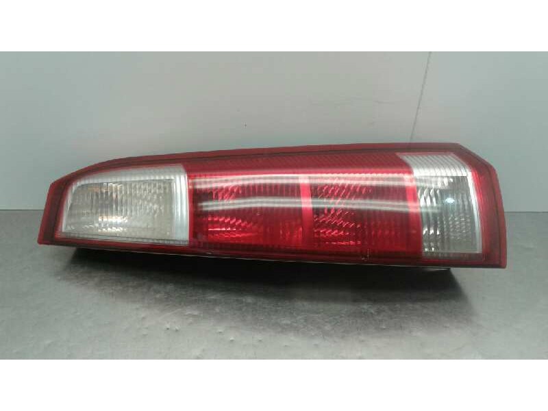 Recambio de piloto trasero derecho para opel meriva cosmo referencia OEM IAM 1222124  