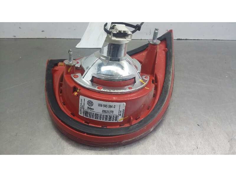 Recambio de piloto trasero derecho porton para volkswagen golf v berlina (1k1) 1.9 tdi referencia OEM IAM   