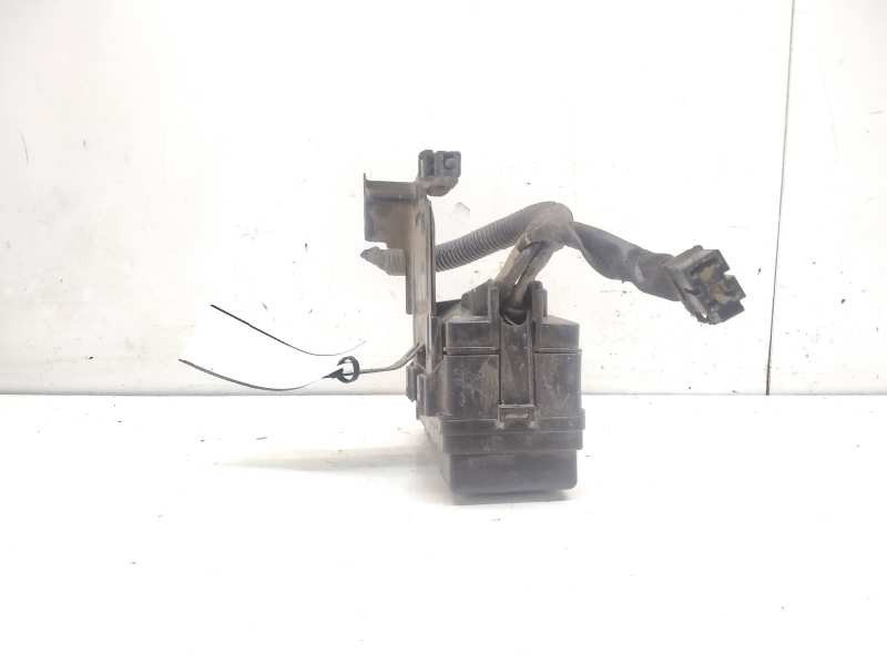 Recambio de caja fusibles para honda logo (ga3) 1.3i referencia OEM IAM 38244S50003  