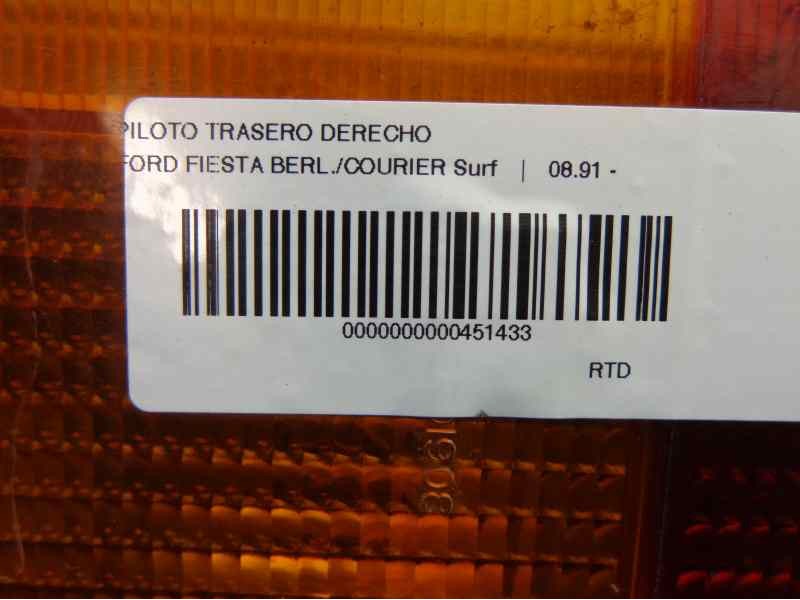 Recambio de piloto trasero derecho para ford fiesta berl./courier surf referencia OEM IAM 7070864  