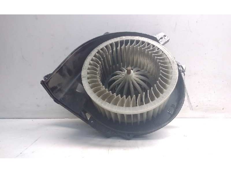 Recambio de motor calefaccion para skoda rapid active referencia OEM IAM 6R1819015  