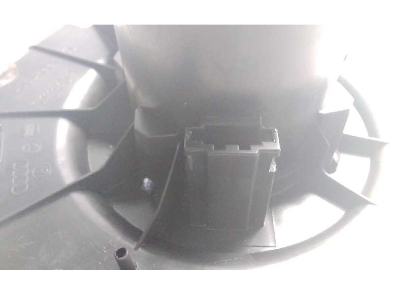 Recambio de motor calefaccion para skoda rapid active referencia OEM IAM 6R1819015  