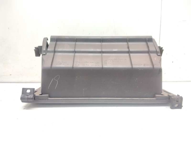 Recambio de guantera para honda logo (ga3) 1.3i referencia OEM IAM 77500S50A0130  