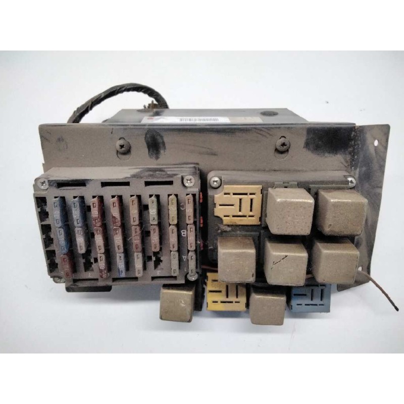 Recambio de caja fusibles para mg rover montego 2.0 efi cat referencia OEM IAM   22979