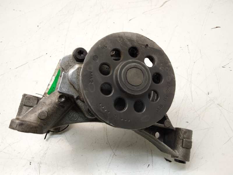 Recambio de bomba aceite para seat leon (5f1) 1.6 tdi referencia OEM IAM 03L115263 CASCO 