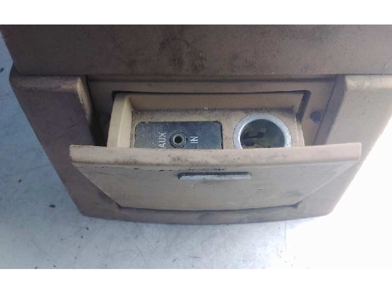 Recambio de consola central para bmw x3 (e83) 2.0d referencia OEM IAM 3400692  