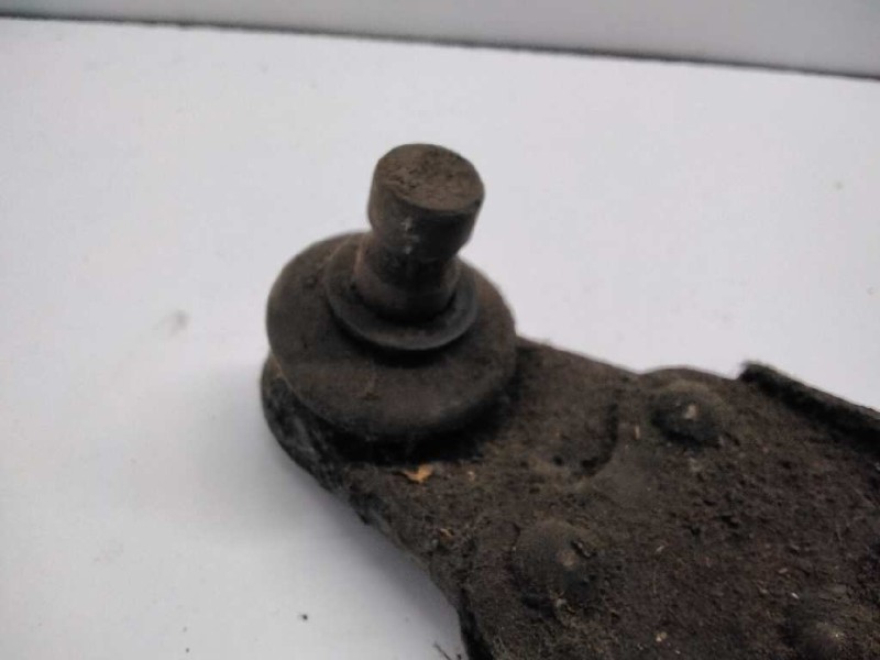 Recambio de brazo suspension inferior delantero derecho para mg rover montego sl referencia OEM IAM   23035