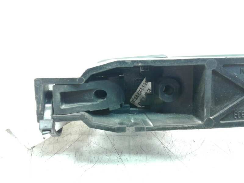 Recambio de maneta exterior delantera derecha para nissan navara pick-up (d40m) double cab le 4x4 referencia OEM IAM 80610EB30B 