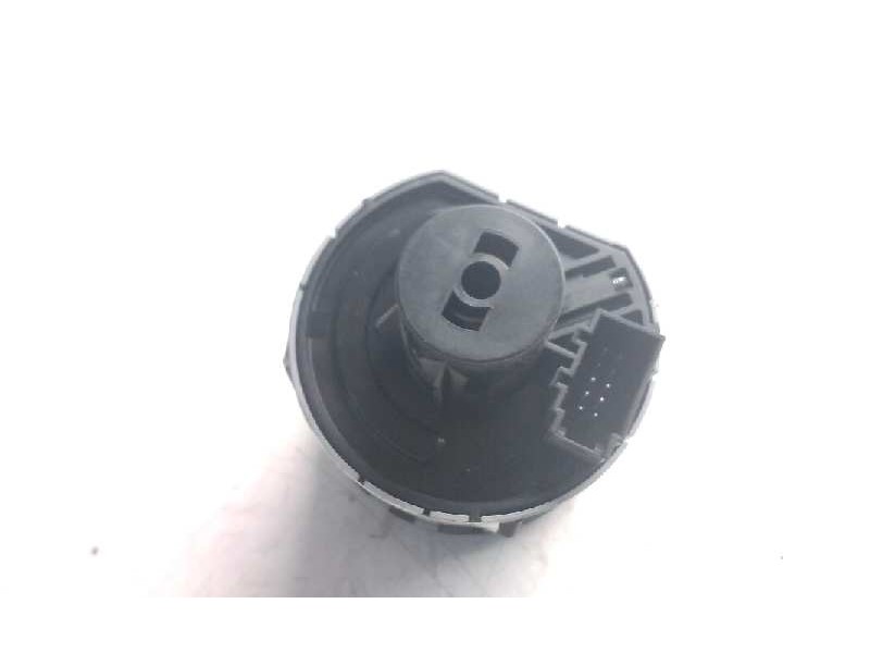 Recambio de mando luces para skoda rapid active referencia OEM IAM 5E0941431N  