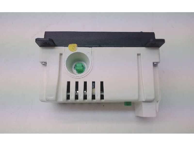 Recambio de reloj cuenta kilometros para ford sierra berlina referencia OEM IAM 85BB-10D885-AA  