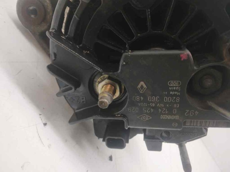 Recambio de alternador para renault modus confort dynamique referencia OEM IAM 8200360480  