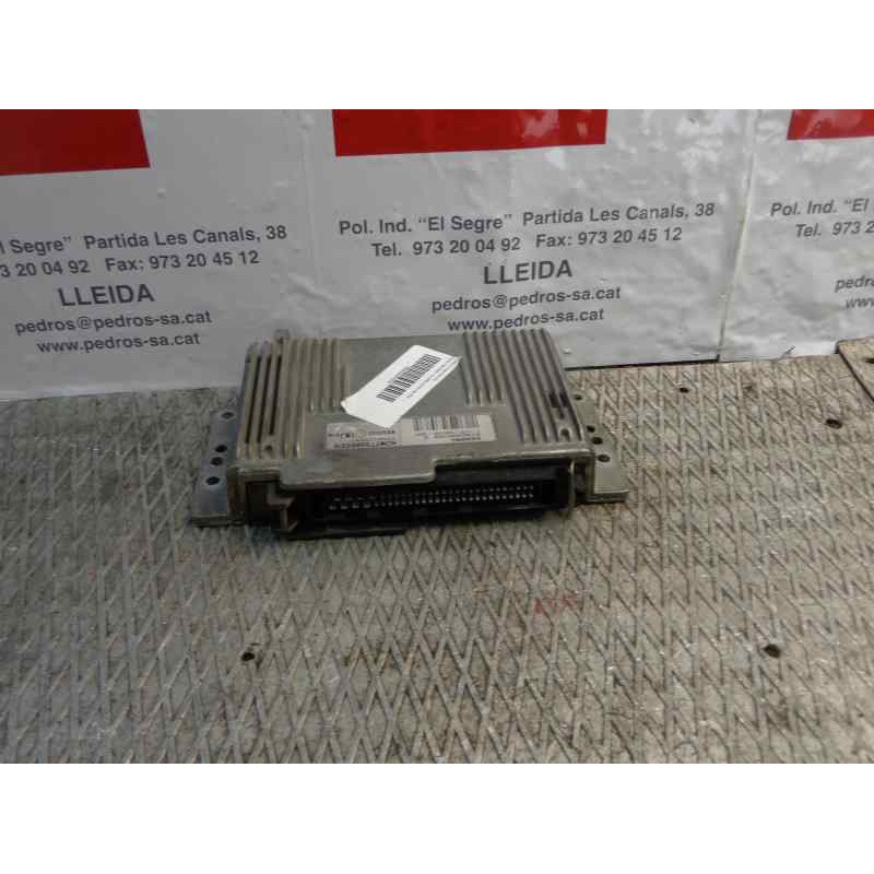 Recambio de centralita motor uce para renault megane i classic (la0) 1.6e alize referencia OEM IAM S105300103 223 SIEMENS