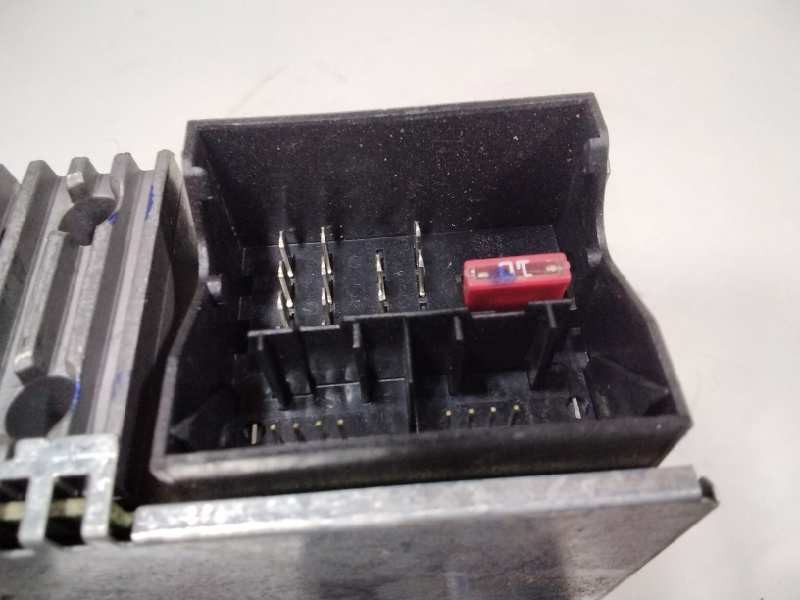 Recambio de sistema audio / radio cd para peugeot 407 sw st confort referencia OEM IAM 96470290  