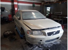 volvo s60 berlina del año 2005