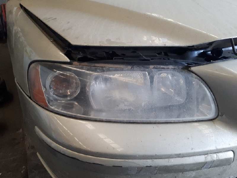 volvo s60 berlina del año 2005