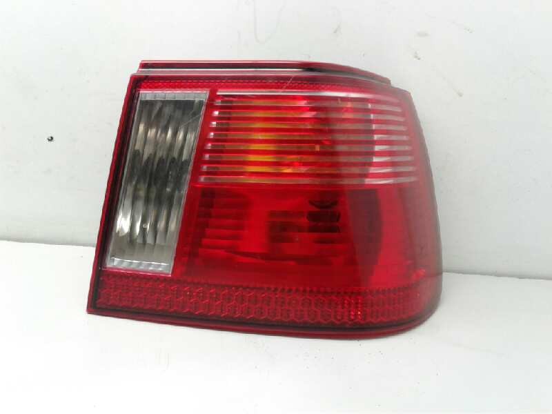 Recambio de piloto trasero izquierdo para seat ibiza (6k1) 1.9 sdi referencia OEM IAM   25147