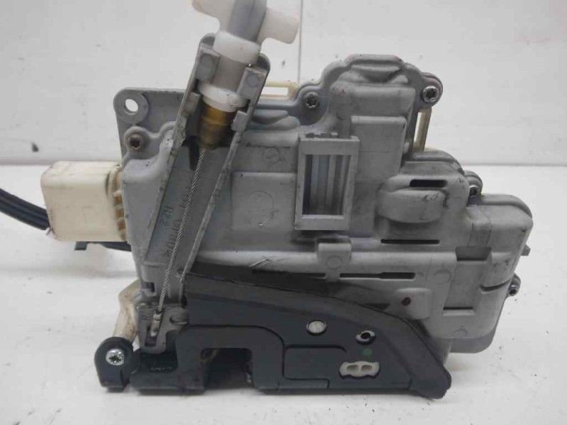 Recambio de cerradura puerta delantera derecha para volkswagen passat berlina (3c2) sportline referencia OEM IAM   