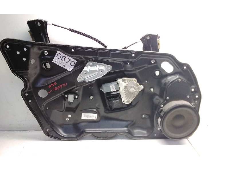 Recambio de elevalunas delantero izquierdo para volkswagen passat berlina (3c2) sportline referencia OEM IAM 0838105784  