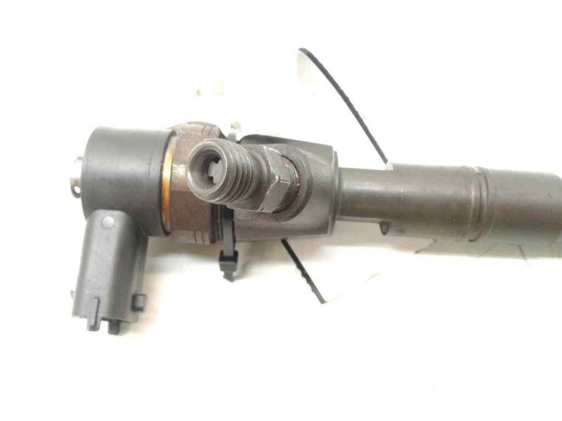 Recambio de inyector para opel insignia berlina edition referencia OEM IAM 0445110327  