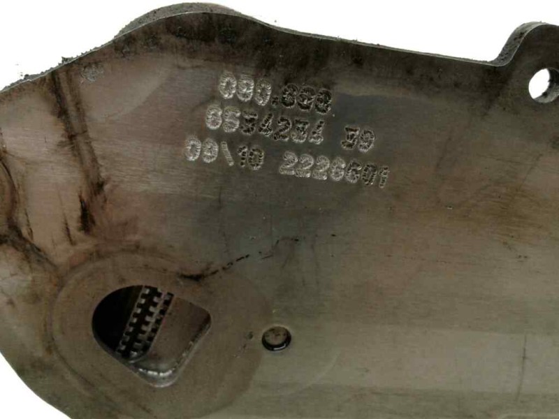 Recambio de enfriador aceite motor para opel insignia berlina edition referencia OEM IAM 653423439  