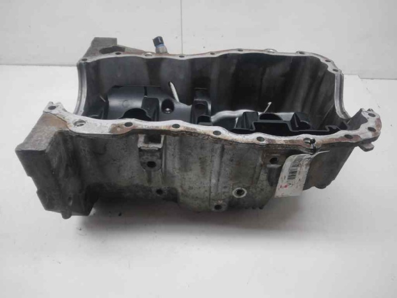 Recambio de carter para renault clio iii exception referencia OEM IAM 8200238932  