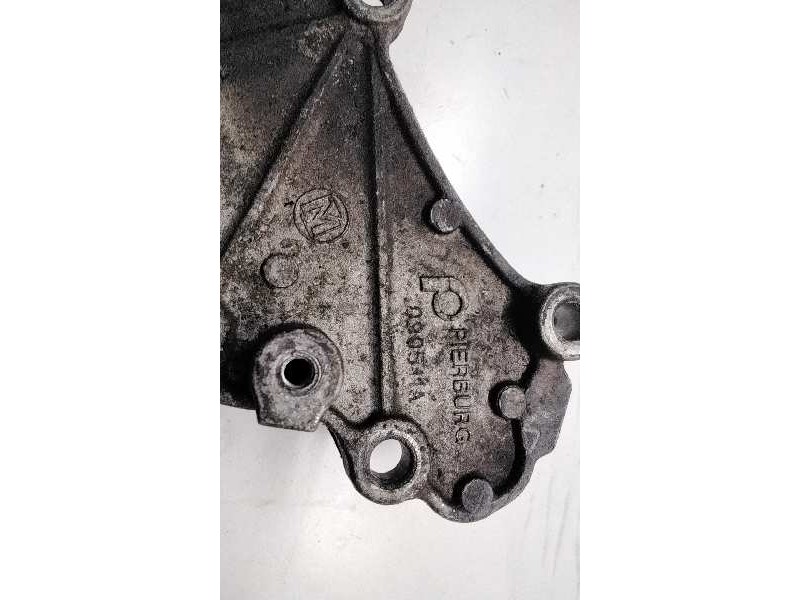 Recambio de bomba agua para citroen berlingo hdi 75 600 first kasten referencia OEM IAM 090511A  