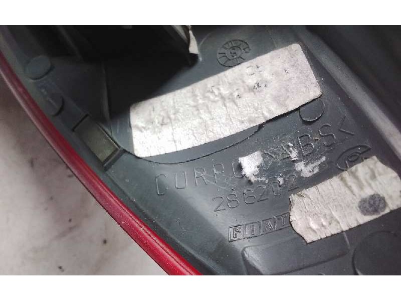 Recambio de piloto trasero derecho para fiat punto berlina (188) 1.3 16v multijet feel referencia OEM IAM 286202  