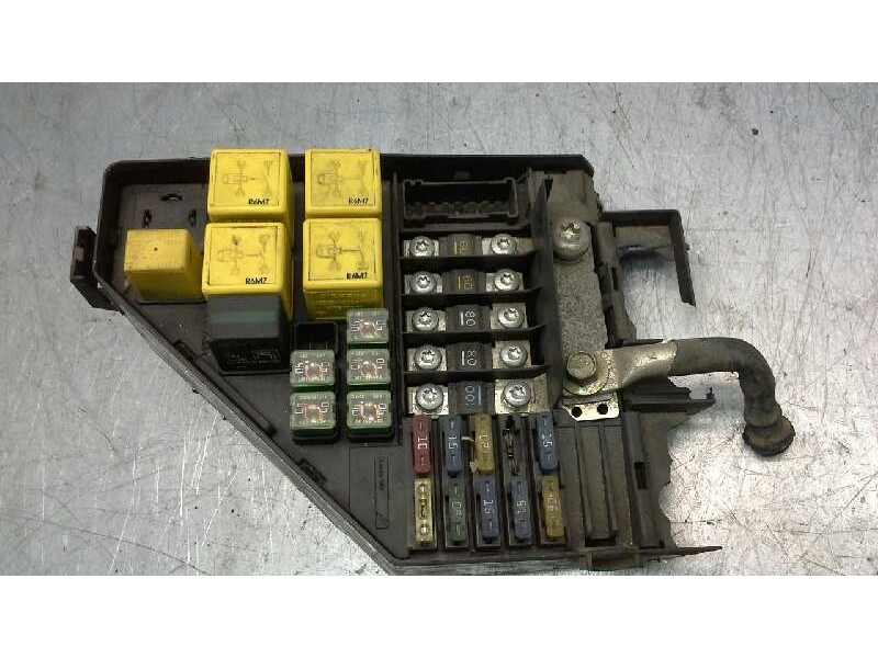 Recambio de caja fusibles para land rover freelander (ln) s familiar referencia OEM IAM YQE000272  