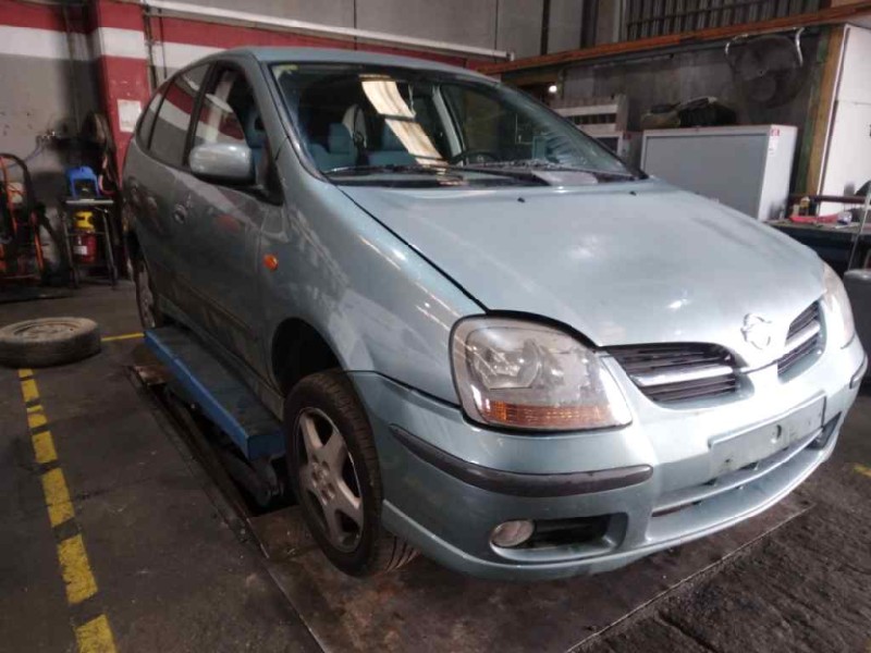 nissan almera tino (v10m) del año 2001