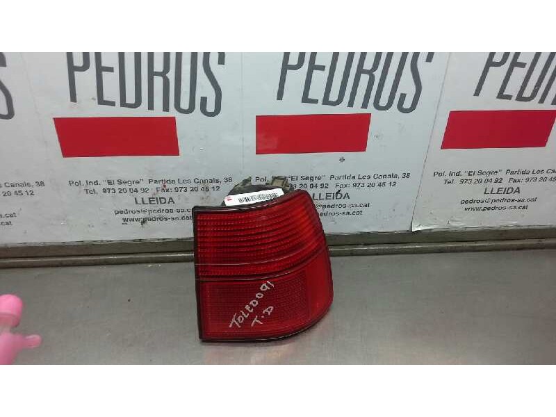 Recambio de piloto trasero derecho para seat toledo (1l) referencia OEM IAM   26307