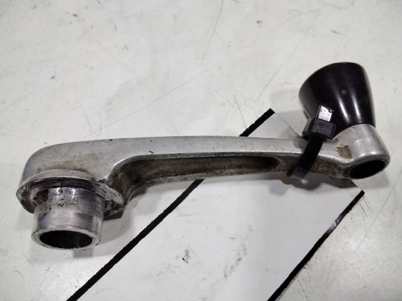 Recambio de maneta elevalunas delantera izquierda para seat 600 referencia OEM IAM   