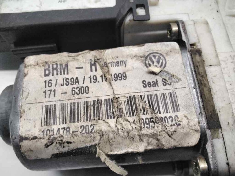 Recambio de motor elevalunas delantero derecho para seat toledo (1m2) 1.9 tdi referencia OEM IAM 10959802G  