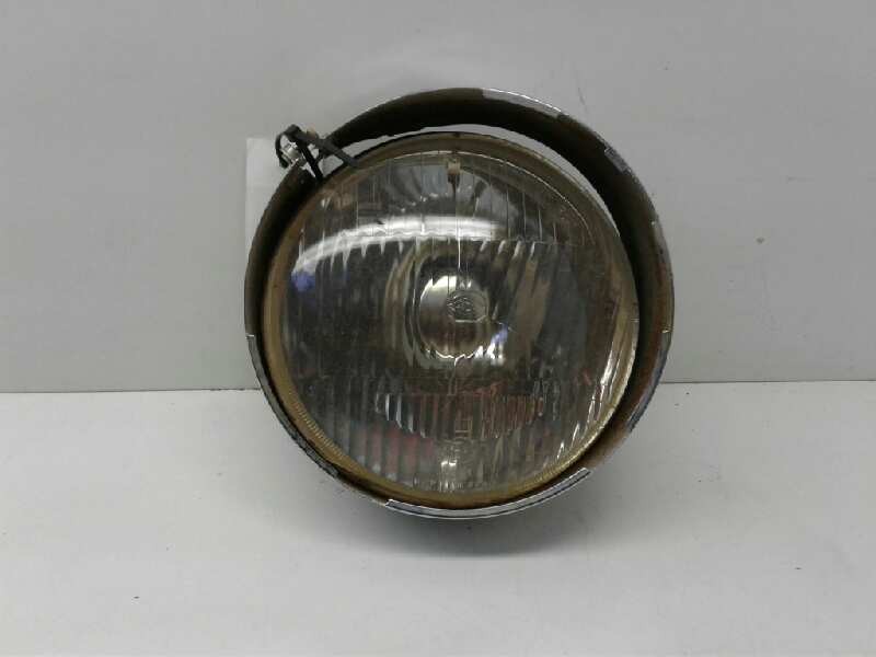 Recambio de faro izquierdo para seat 600 referencia OEM IAM   
