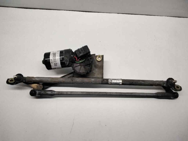 Recambio de motor limpia delantero para opel vectra b berlina comfort referencia OEM IAM 3397020388  