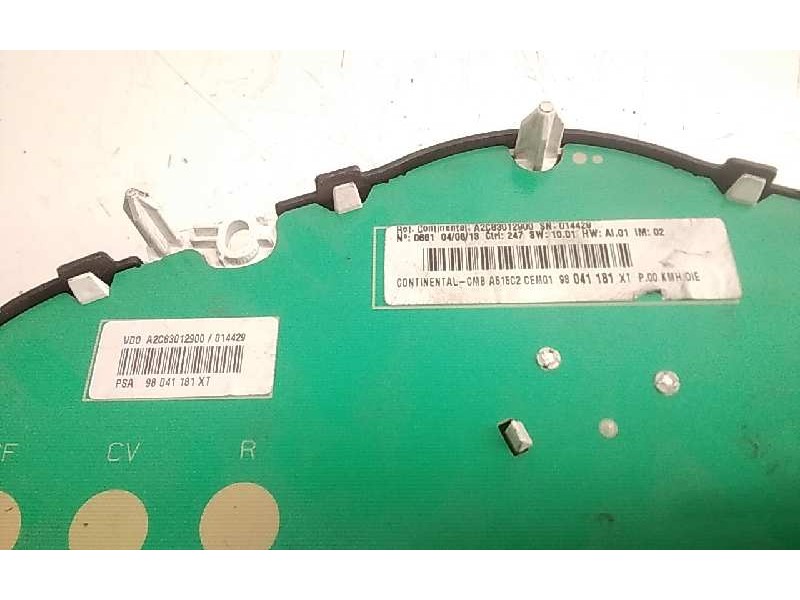 Recambio de cuadro instrumentos para citroen c3 collection referencia OEM IAM 98041181  