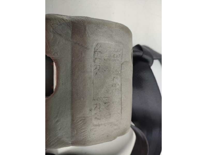 Recambio de cinturon seguridad delantero derecho para audi a3 (8p) 2.0 tdi referencia OEM IAM 33040488 STOCK STOCK