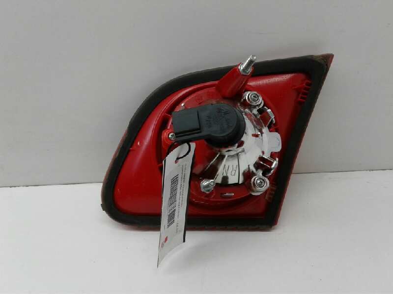 Recambio de piloto trasero izquierdo porton para volkswagen passat berlina (3c2) 2.0 tdi dpf referencia OEM IAM   