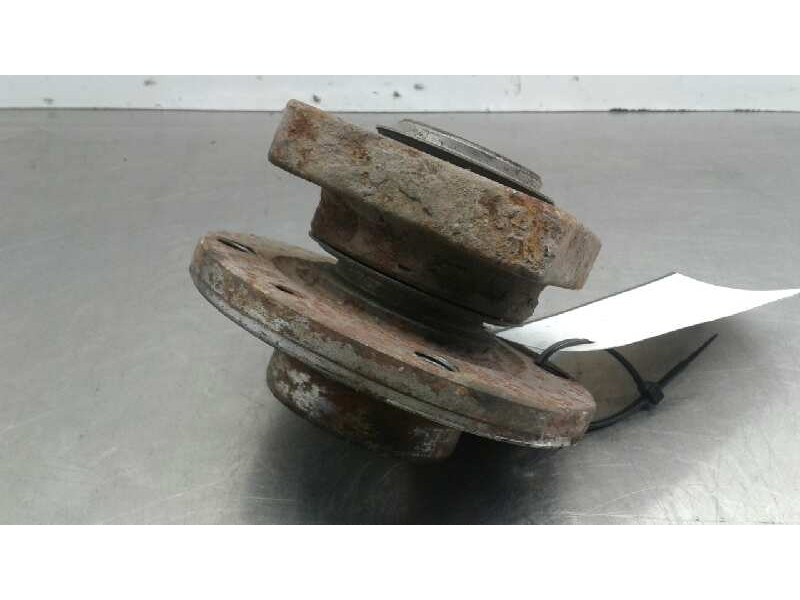 Recambio de buje delantero izquierdo para seat marbella ce referencia OEM IAM 0005995503  