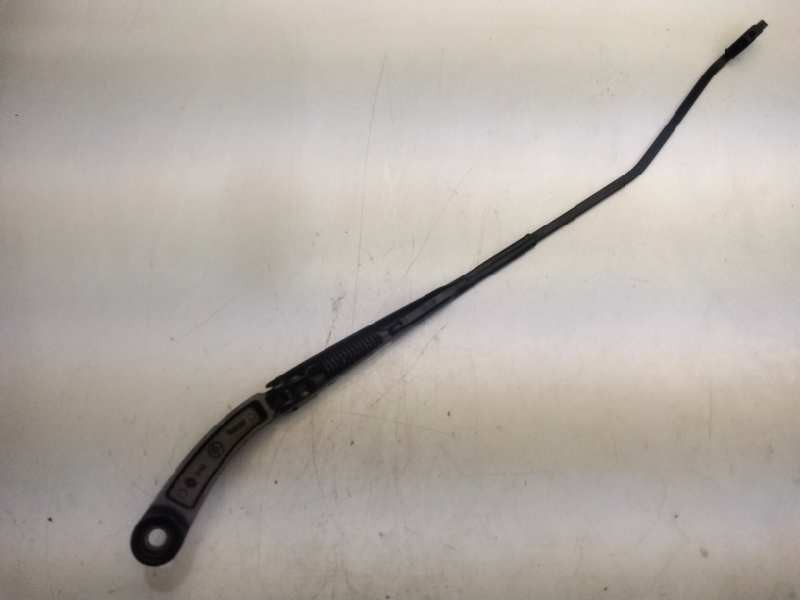 Recambio de brazo limpia delantero derecho para dacia dokker ambiance referencia OEM IAM   