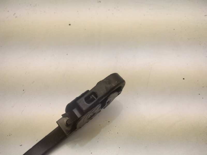 Recambio de brazo limpia delantero derecho para dacia dokker ambiance referencia OEM IAM   