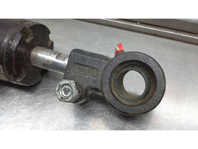 Recambio de piston hidraulico para » otros... modelos referencia OEM IAM 586102G001 58610 2G001 