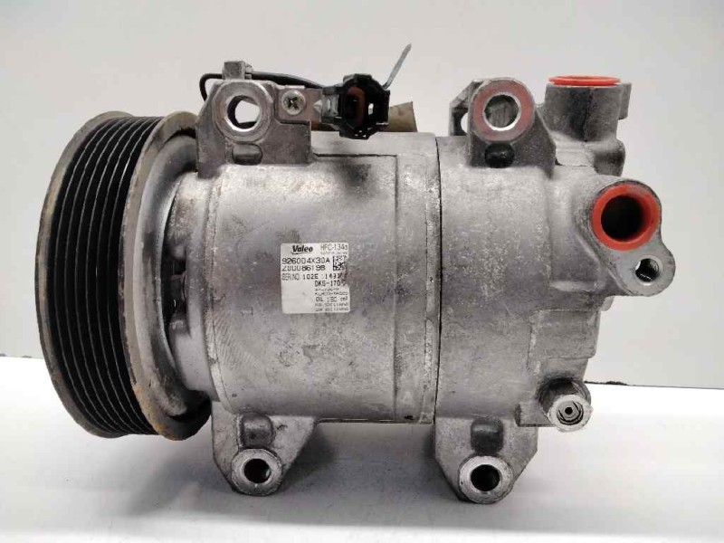 Recambio de compresor aire acondicionado para nissan cabstar 35.12 referencia OEM IAM 926004X30A  
