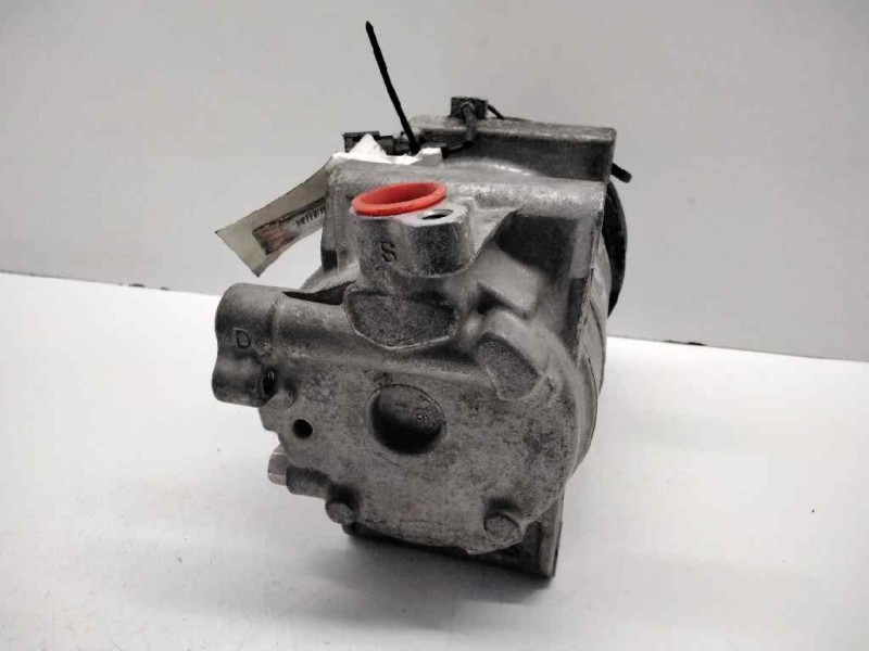Recambio de compresor aire acondicionado para nissan cabstar 35.12 referencia OEM IAM 926004X30A  